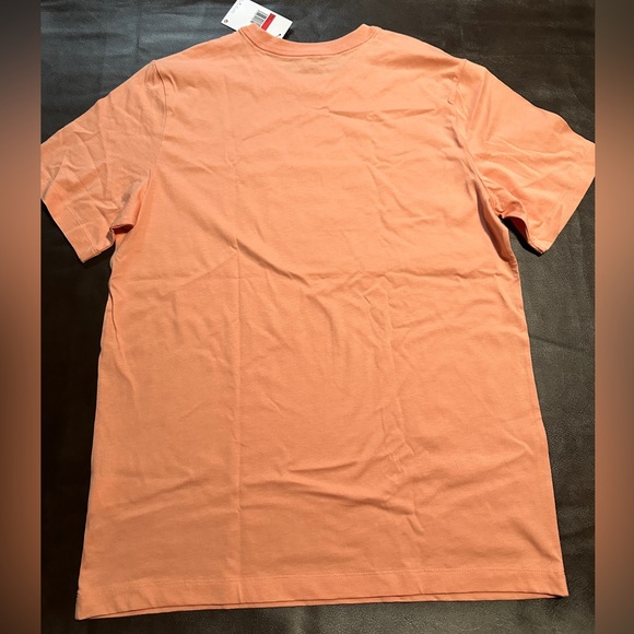 New with Tag Nike Men's Fitness T-Shirt - Picture 4 of 4